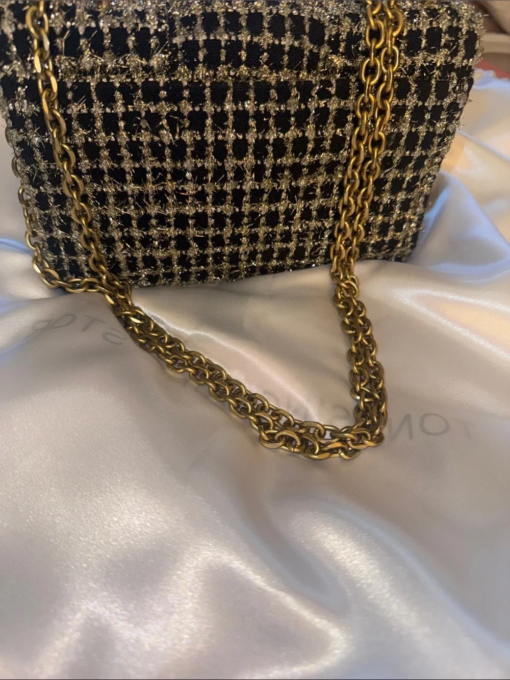 Kooreloo stylish black
